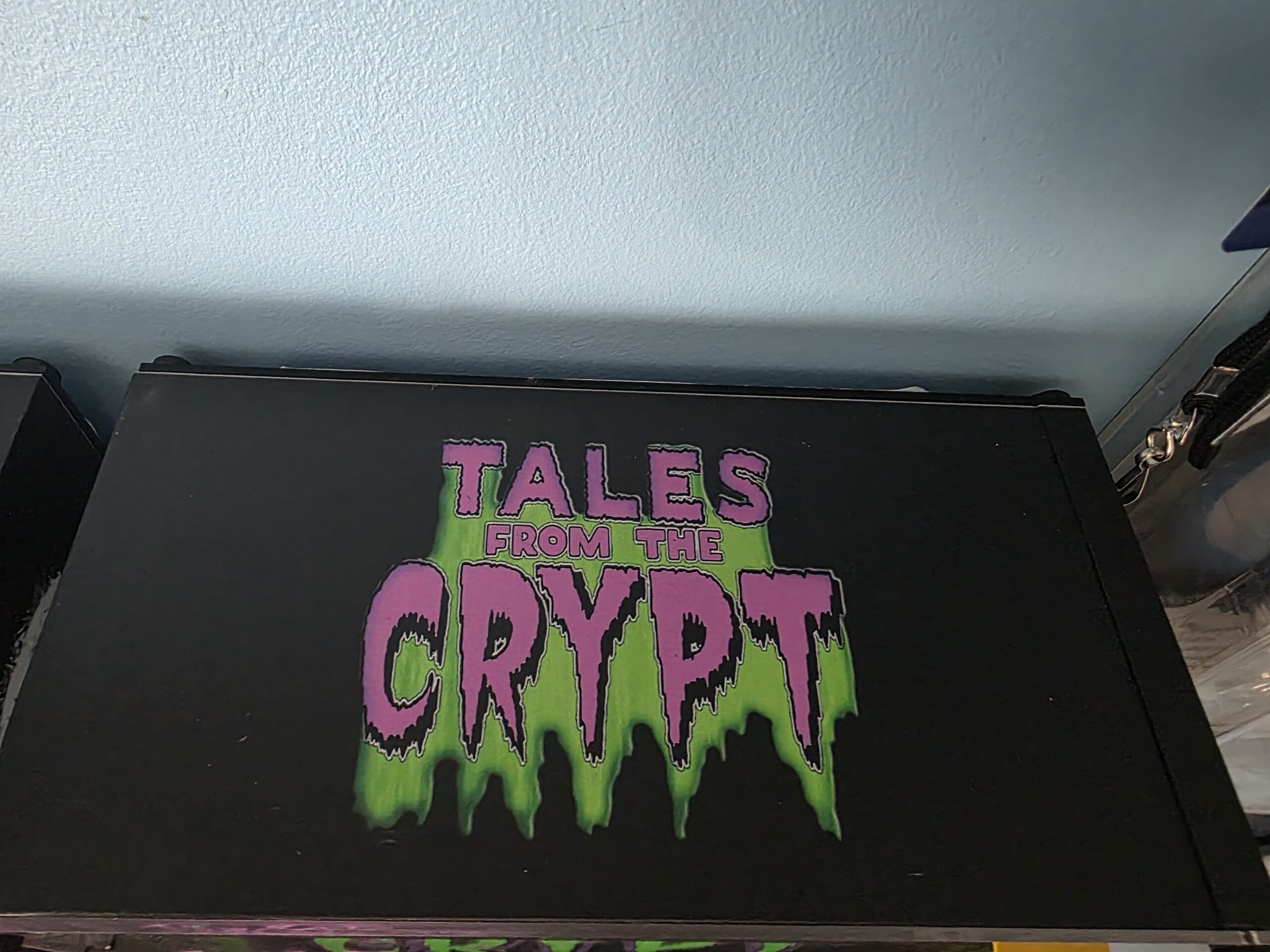 TALES FROM THE CRYPT TUXEDO VERSION WRAPPED BOX - Image 4