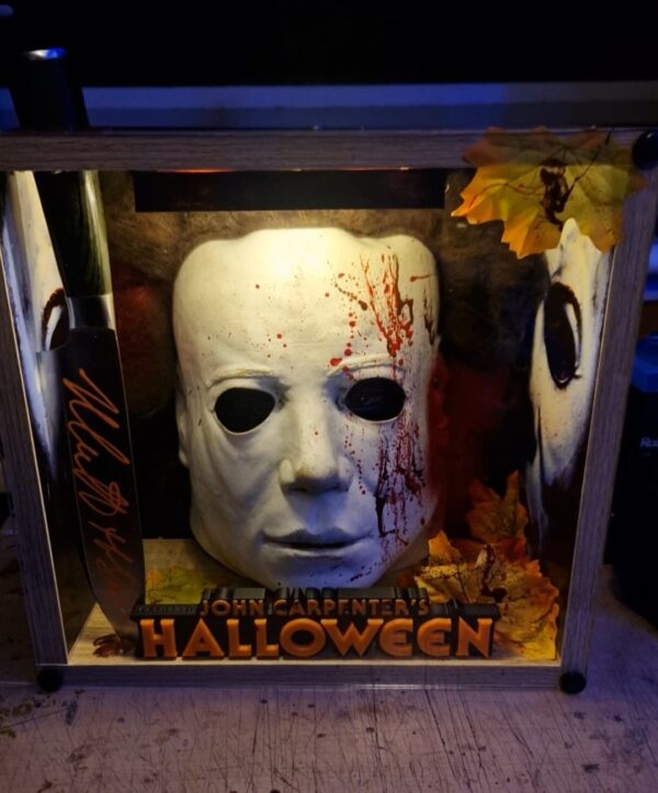 HALLOWEEN MICHAEL MYERS PREMINUM & SIGNED KNIFE BY NICK CASTLE