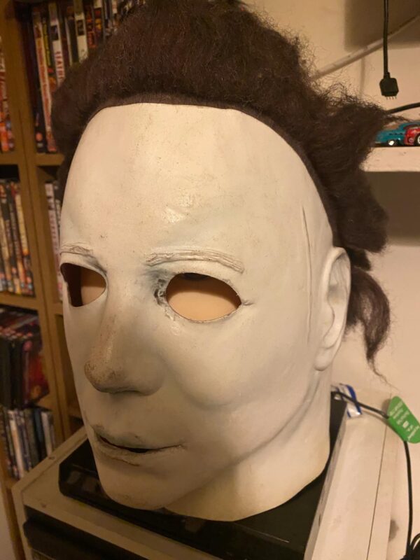 HALLOWEEN MICHAEL MYERS PREMINUM & SIGNED KNIFE BY NICK CASTLE - Image 3