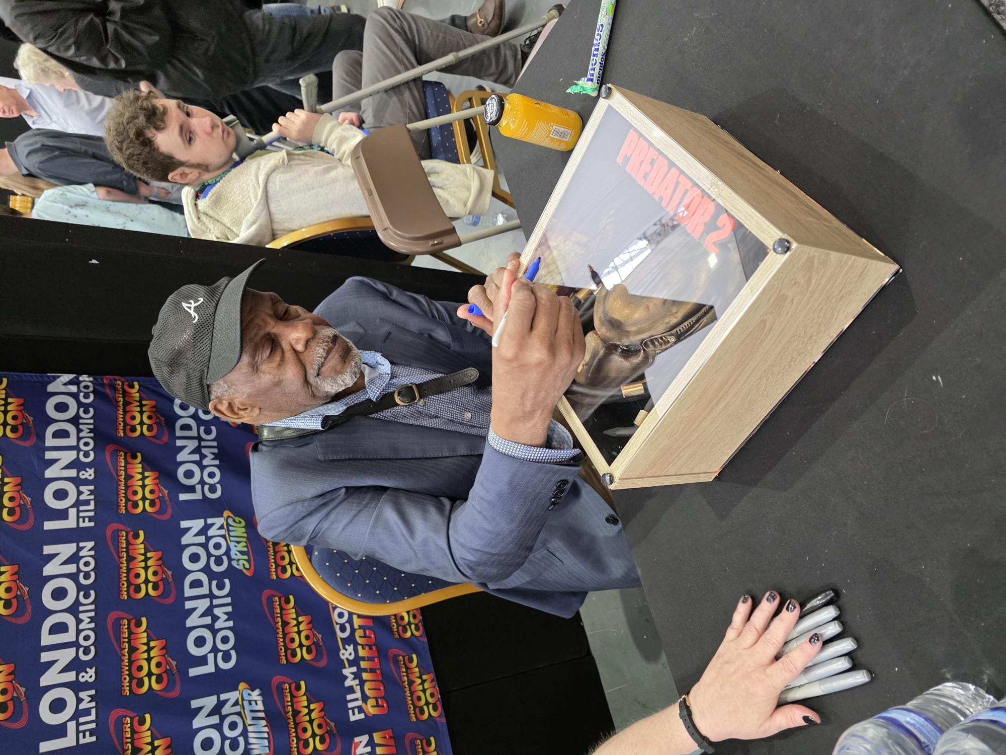 PREDATOR 2 - SIGNED BY DANNY GLOVER - Image 6