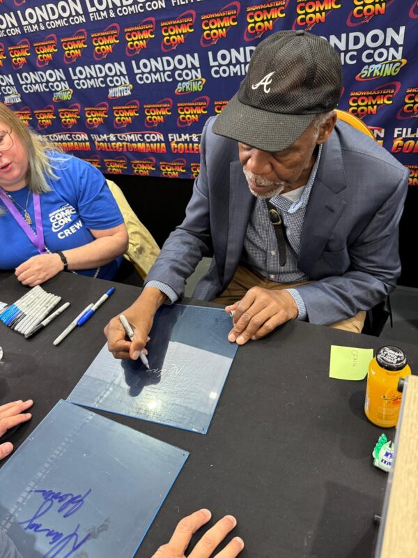 PREDATOR 2 - SIGNED BY DANNY GLOVER - Image 5
