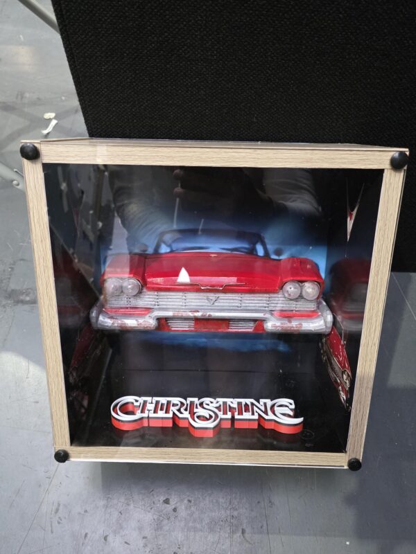 CHRISTINE - Image 7