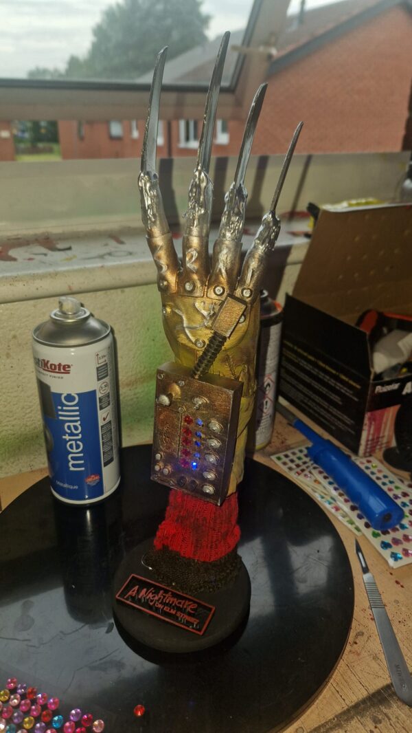 FREDDY KREGEUR POWER GLOVE - Image 2