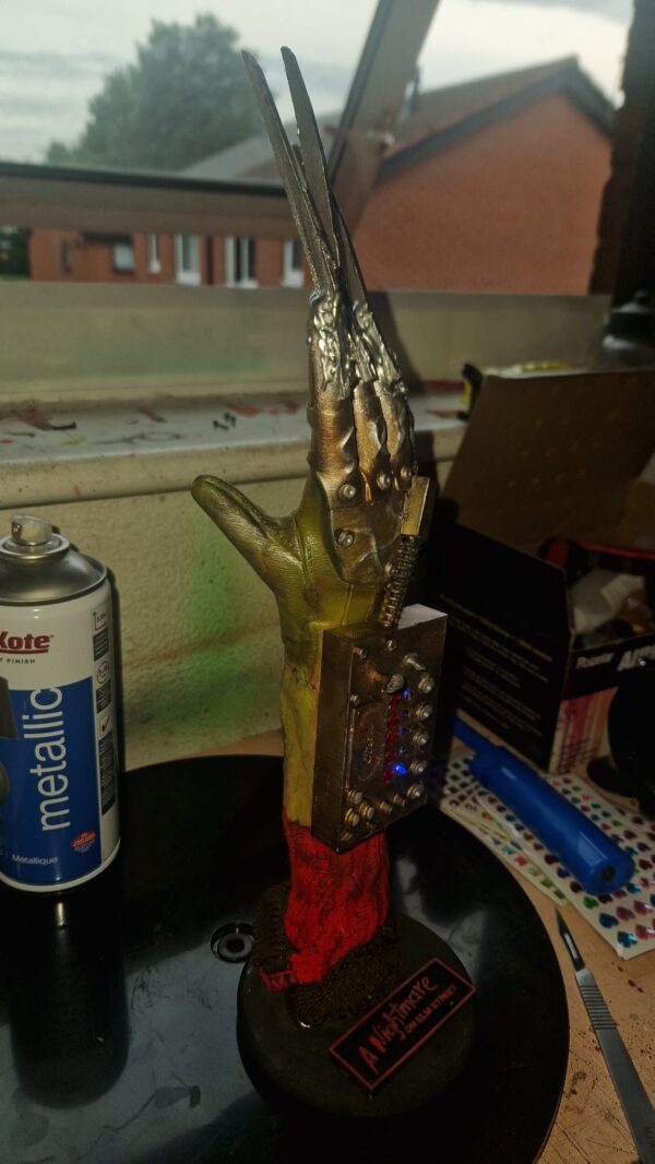 FREDDY KREGEUR POWER GLOVE - Image 3