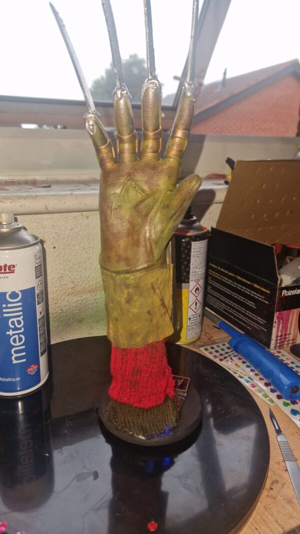 FREDDY KREGEUR POWER GLOVE - Image 4