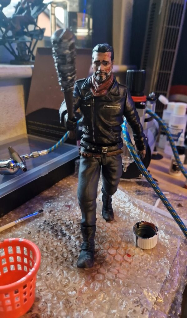 THE WALKING DEAD - NEGAN BASEBALL BAT SCENE - Image 2