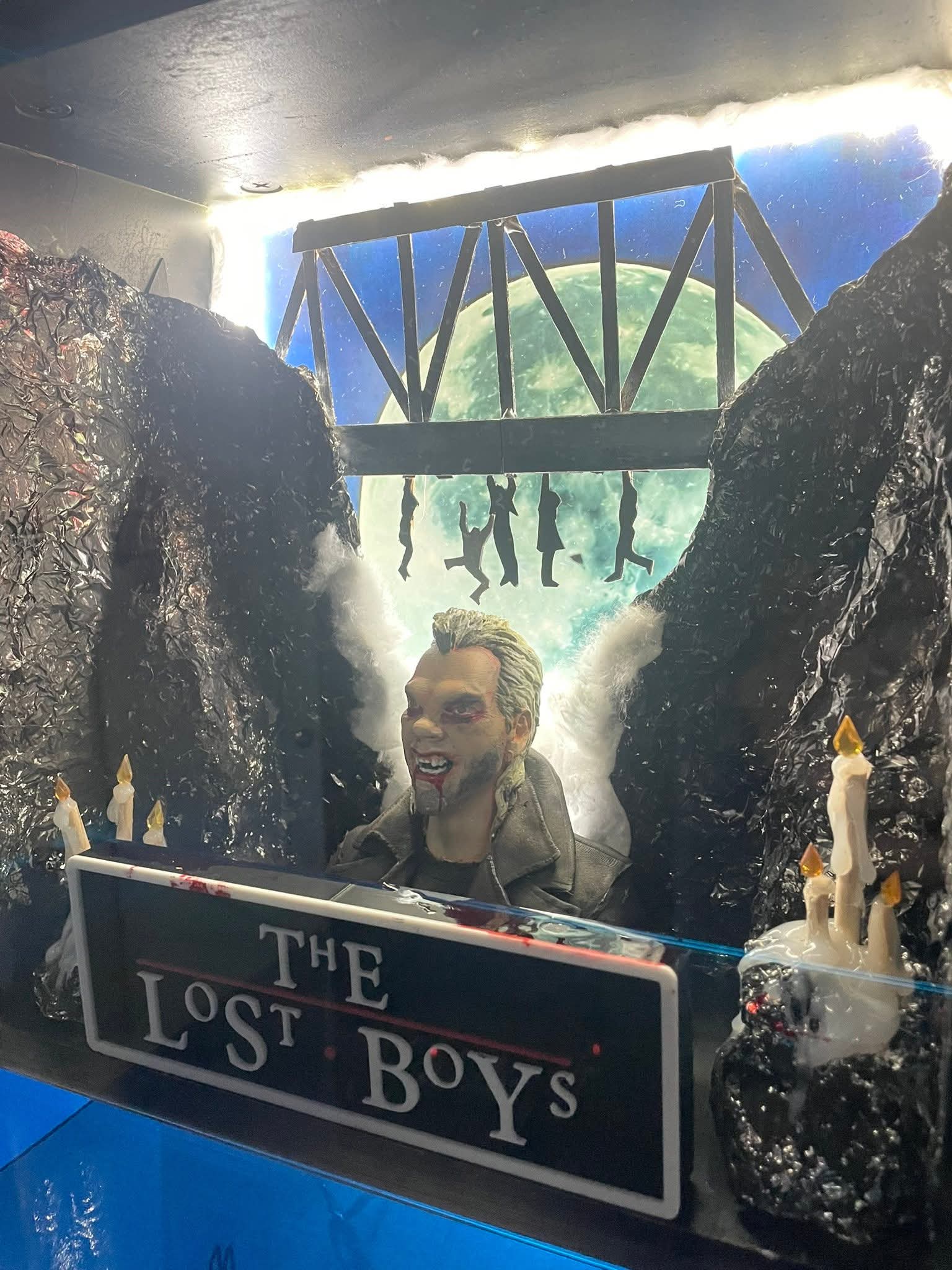 THE LOST BOYS - Image 13