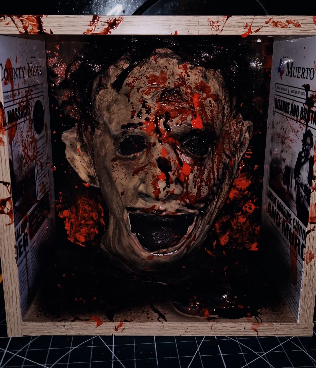 TEXAS CHAINSAW MASSACRE BLOODY EDITION