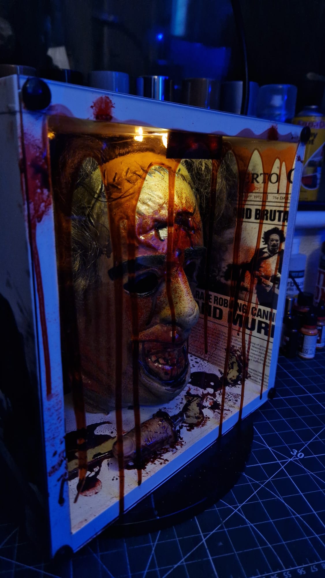 TEXAS CHAINSAW MASSACRE WRAPPED BOX BLOODY EDITION - Image 2