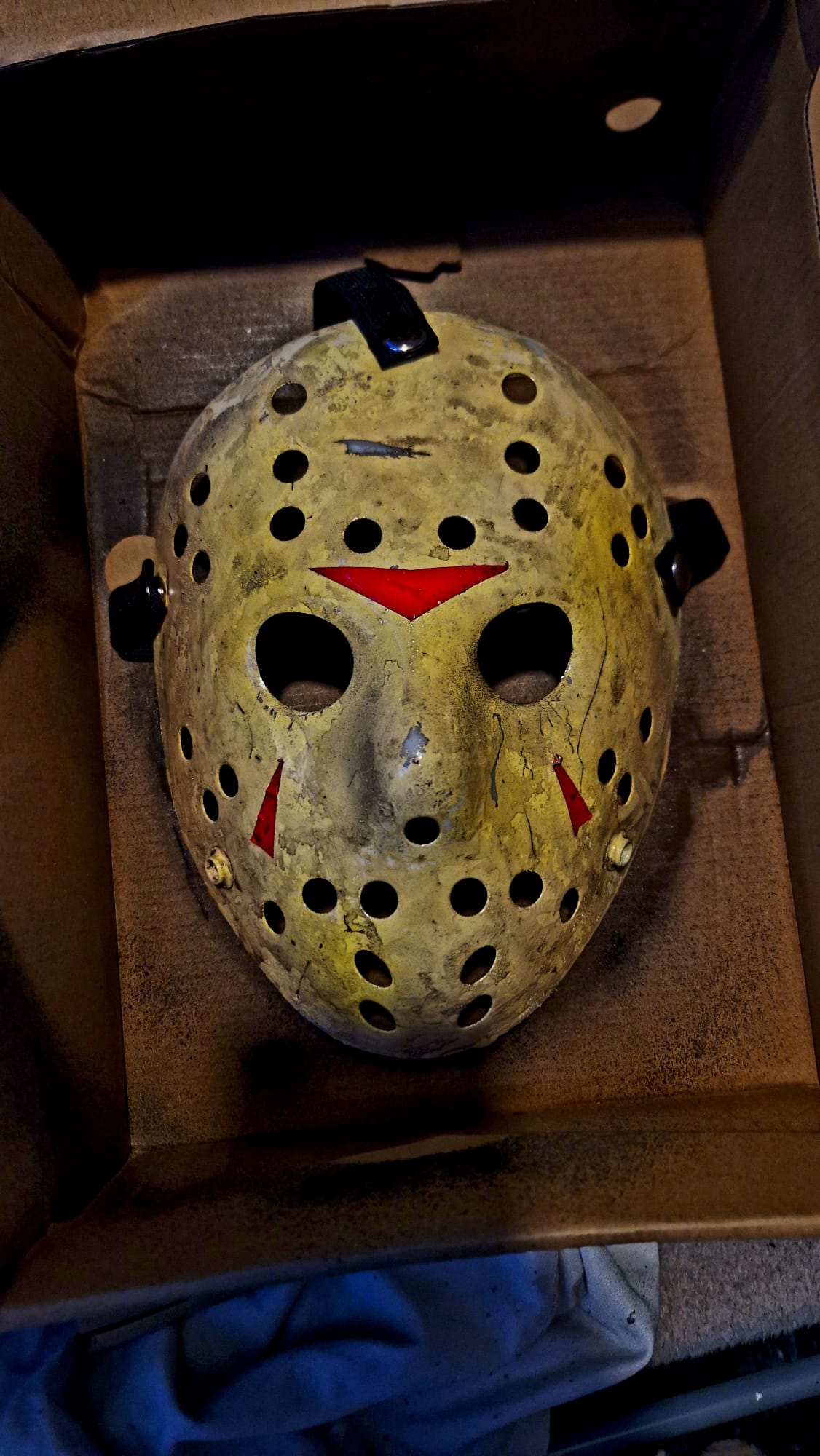 FRIDAY THE 13TH WRAPPED BOX - Image 3